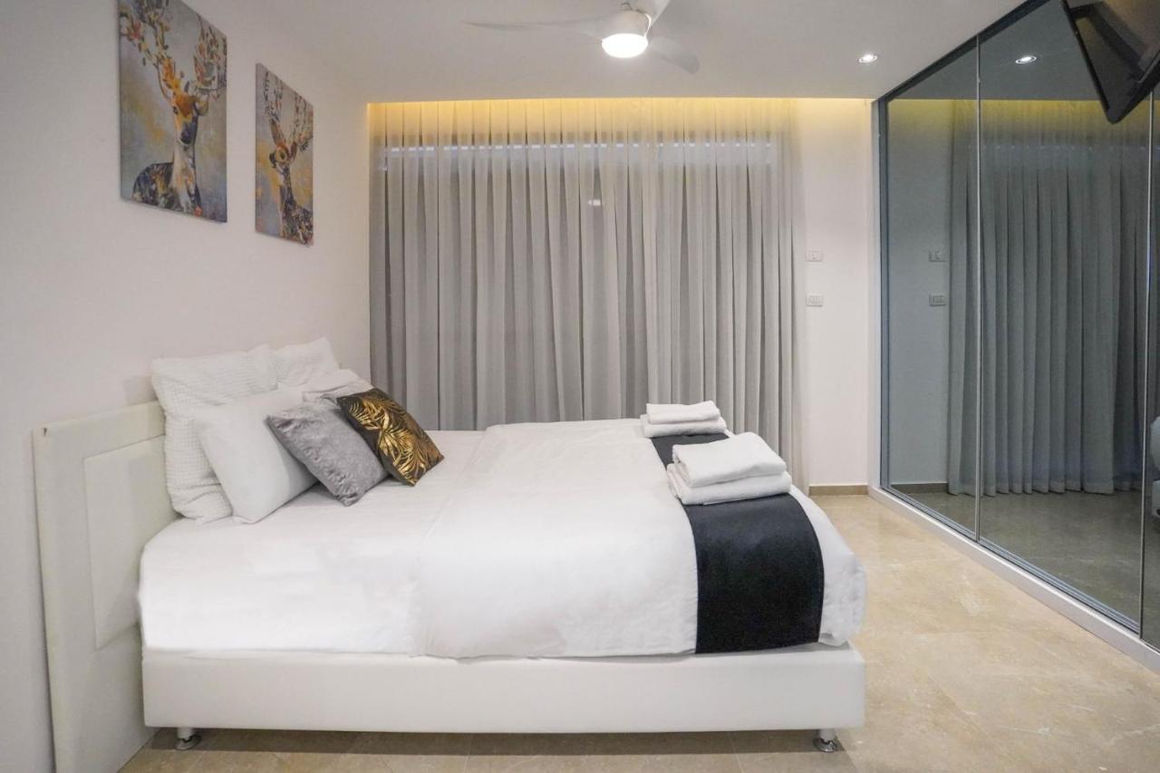 High-Sky Penthouse By Yalarent Apartment Eilat Bagian luar foto